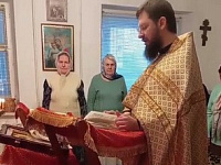 Молебен с малым освящением воды был совершен в часовне святителя Николая Чудотворца в Доме Ветеранов