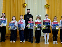 Воспитанники Воскресной школы поздравили победителей конкурса рисунков и учащихся ГУО СШ 24 г. Бреста с Пасхой